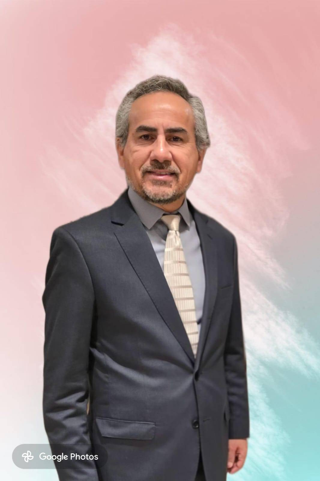 Dr. Oscar Martinez